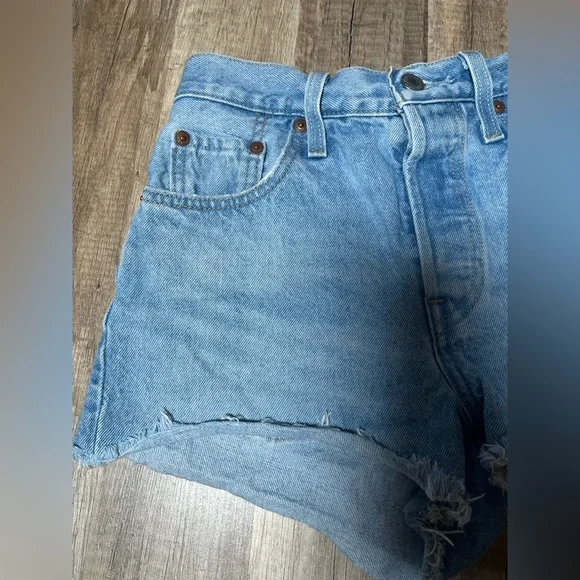 Levi's 501 Jean Shorts - Size W25 - Picture 2 of 14